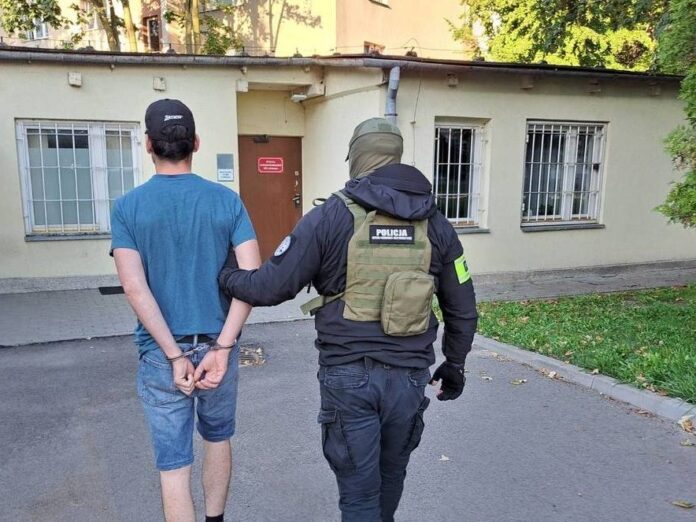 Poszukiwany w rękach policjantów