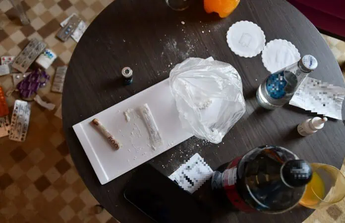 Narkotyki w pokoju