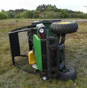 Dziewczynki wypadły z buggy. 13-latka w ciężkim stanie