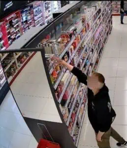Tarnobrzeg. Niemoralny czyn w drogerii